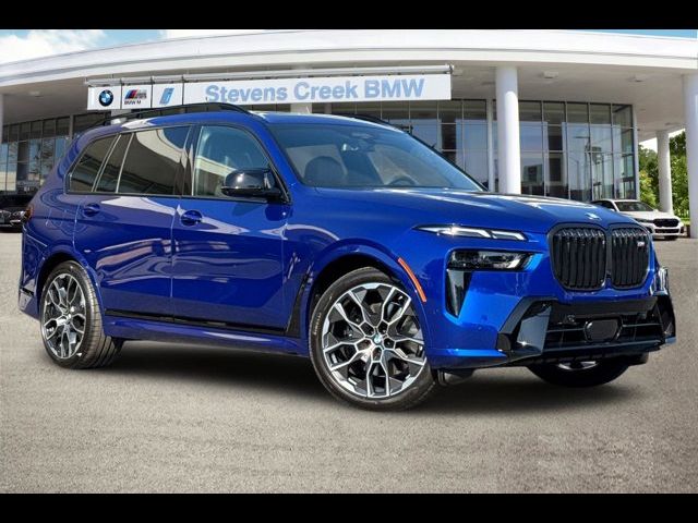 2025 BMW X7 M60i