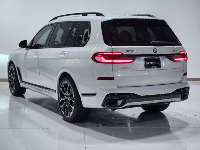 2025 BMW X7 M60i