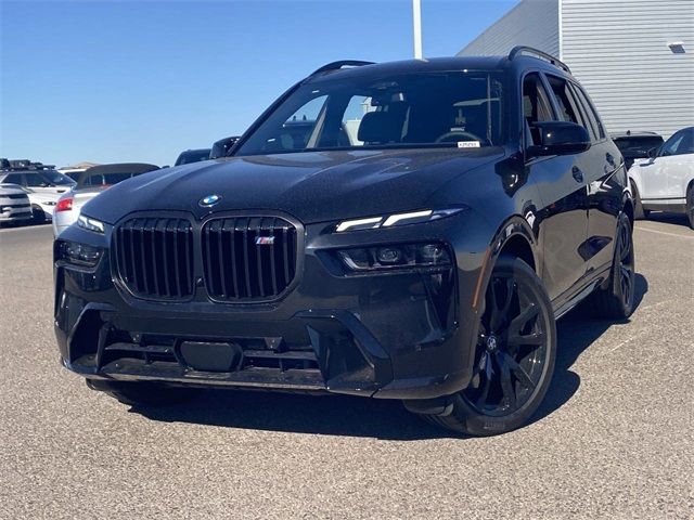 2025 BMW X7 M60i