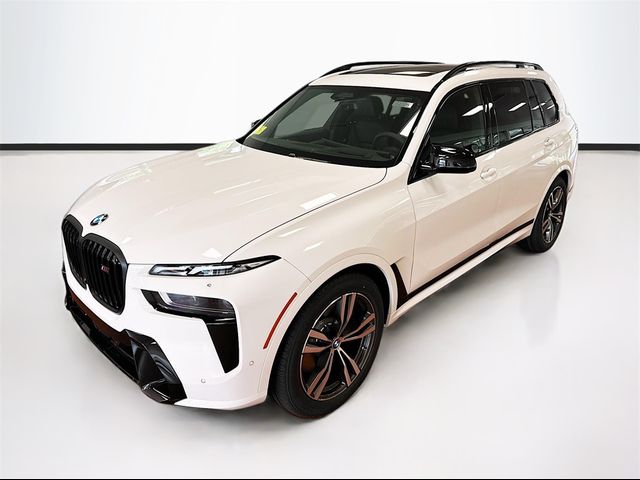 2025 BMW X7 M60i