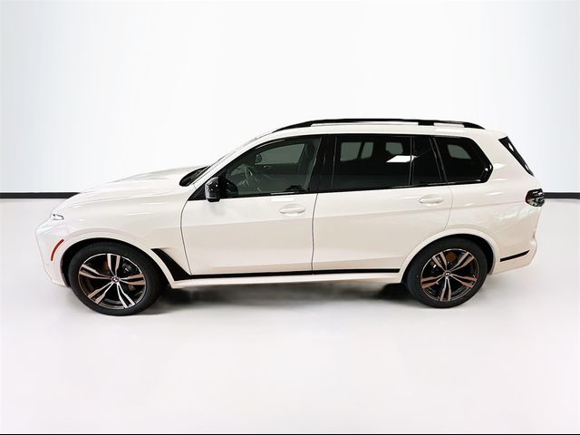 2025 BMW X7 M60i