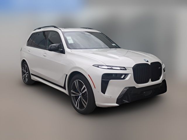 2025 BMW X7 M60i