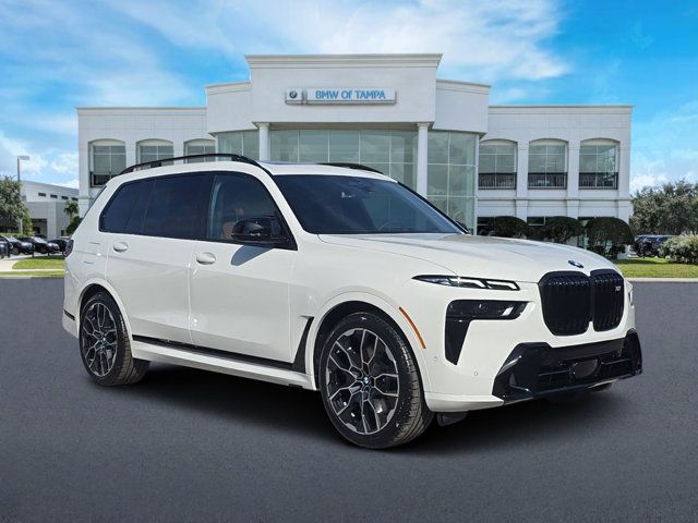 2025 BMW X7 M60i