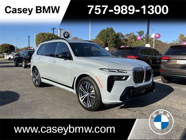 2025 BMW X7 M60i