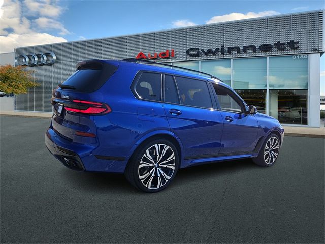 2025 BMW X7 M60i