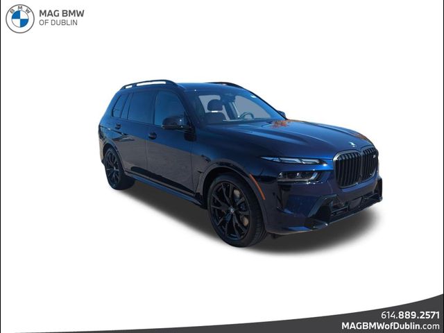 2025 BMW X7 M60i