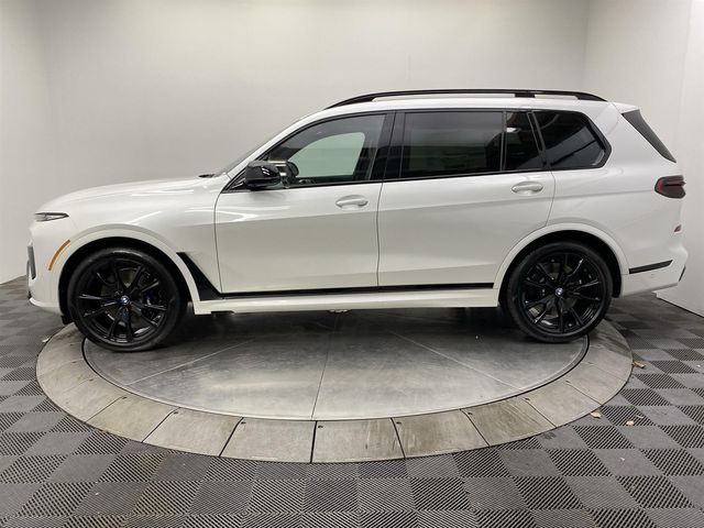 2025 BMW X7 M60i