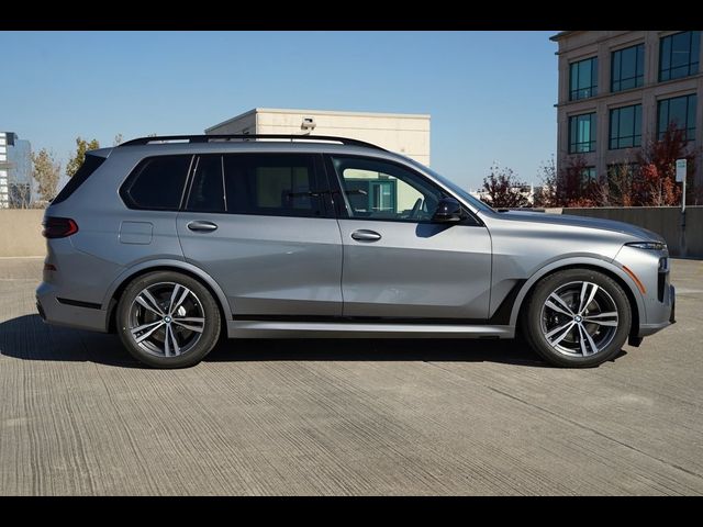 2025 BMW X7 M60i