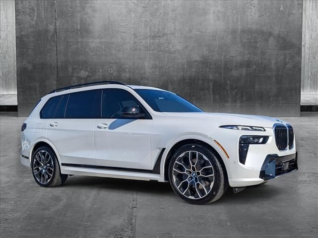 2025 BMW X7 M60i