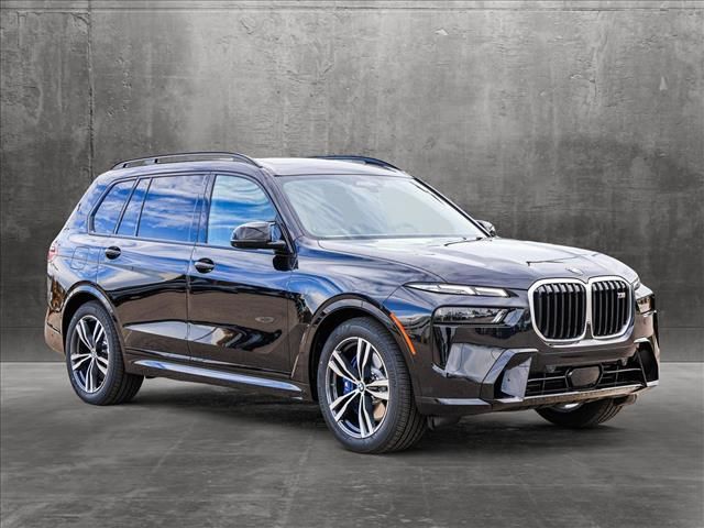 2025 BMW X7 M60i