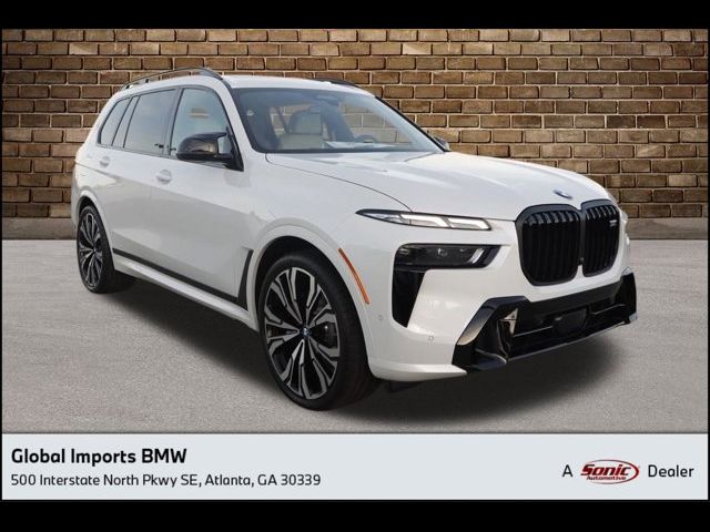 2025 BMW X7 M60i