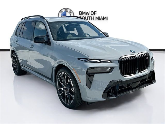 2025 BMW X7 M60i