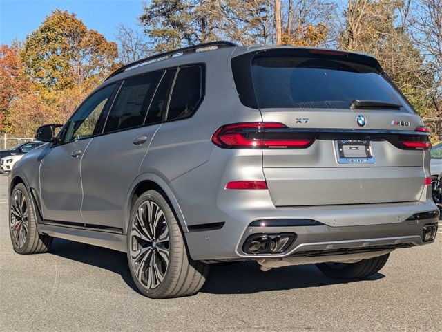 2025 BMW X7 M60i