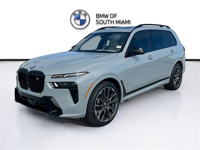 2025 BMW X7 M60i