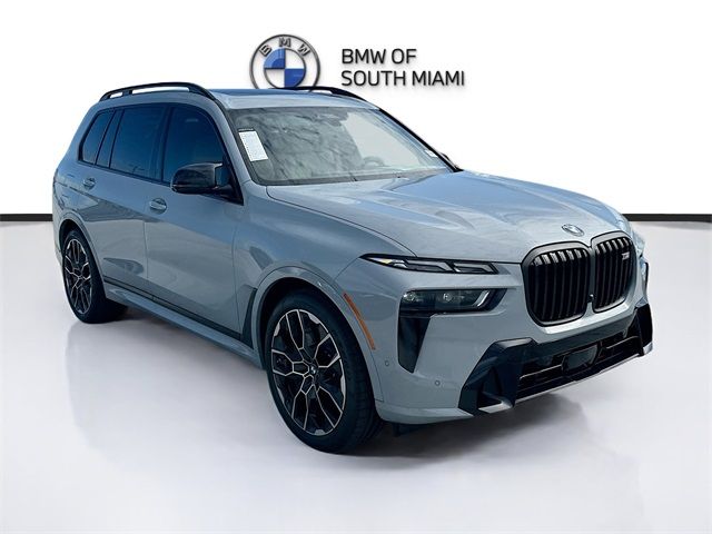 2025 BMW X7 M60i