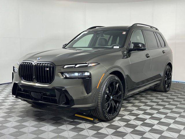 2025 BMW X7 M60i