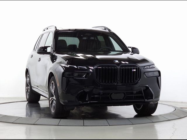 2025 BMW X7 M60i