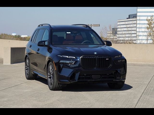 2025 BMW X7 M60i