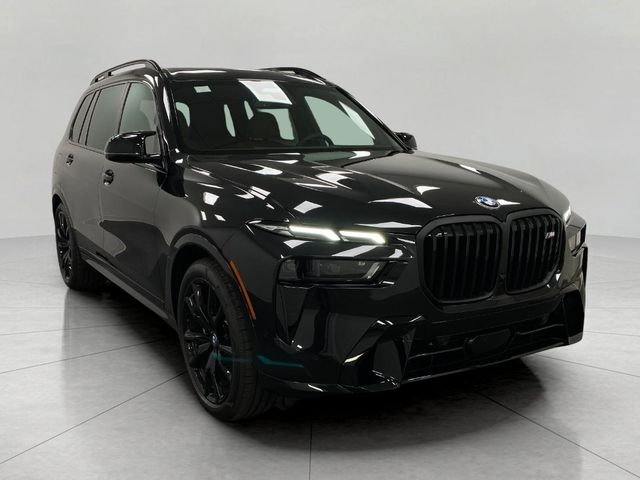 2025 BMW X7 M60i