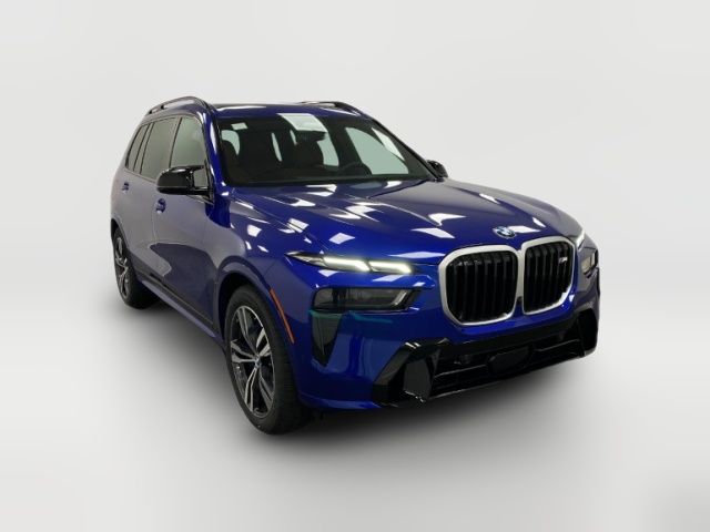 2025 BMW X7 M60i