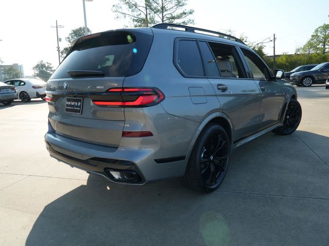 2025 BMW X7 xDrive40i