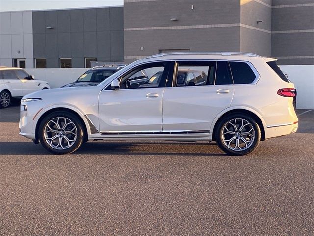 2025 BMW X7 xDrive40i