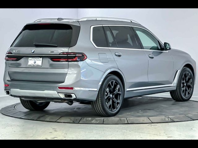 2025 BMW X7 xDrive40i