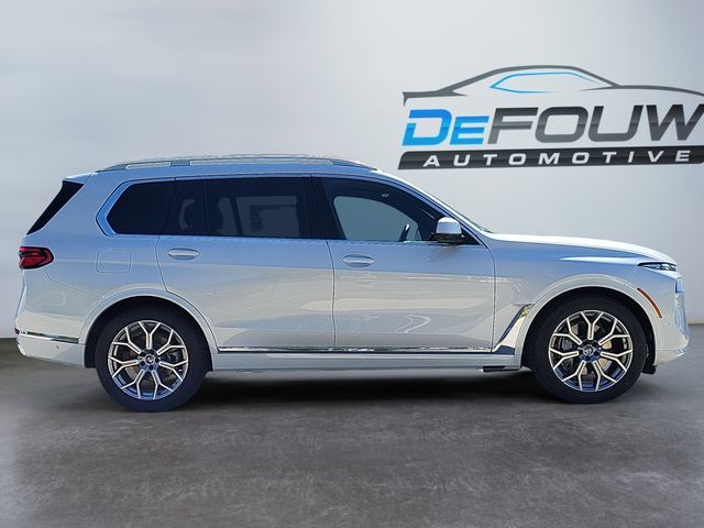 2025 BMW X7 xDrive40i