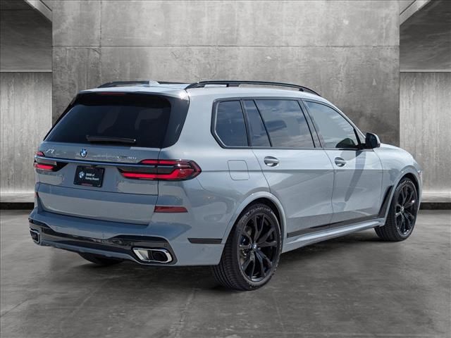 2025 BMW X7 xDrive40i