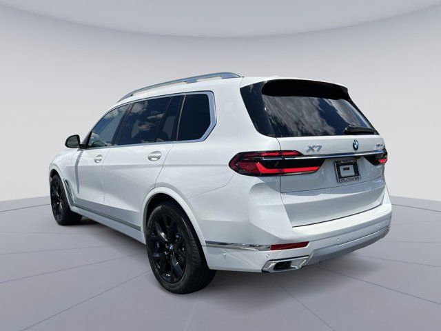 2025 BMW X7 xDrive40i