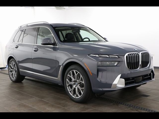 2025 BMW X7 xDrive40i