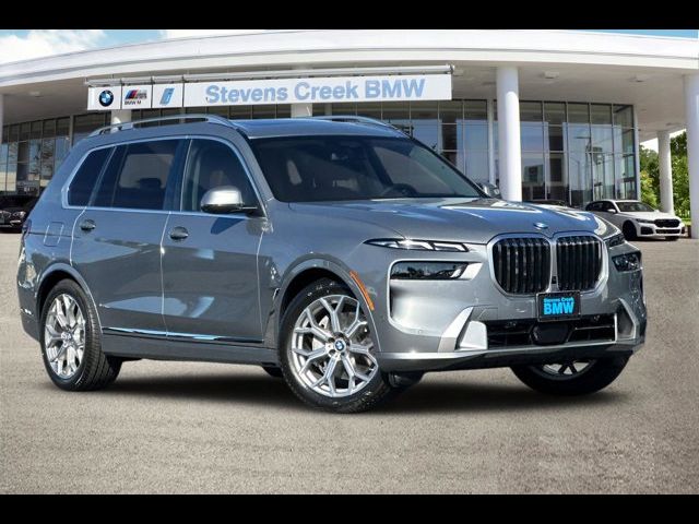 2025 BMW X7 xDrive40i