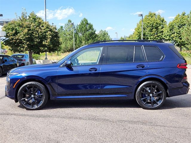 2025 BMW X7 xDrive40i