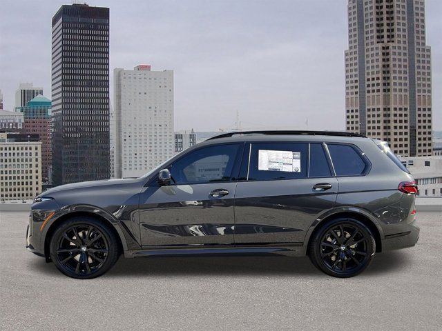 2025 BMW X7 xDrive40i