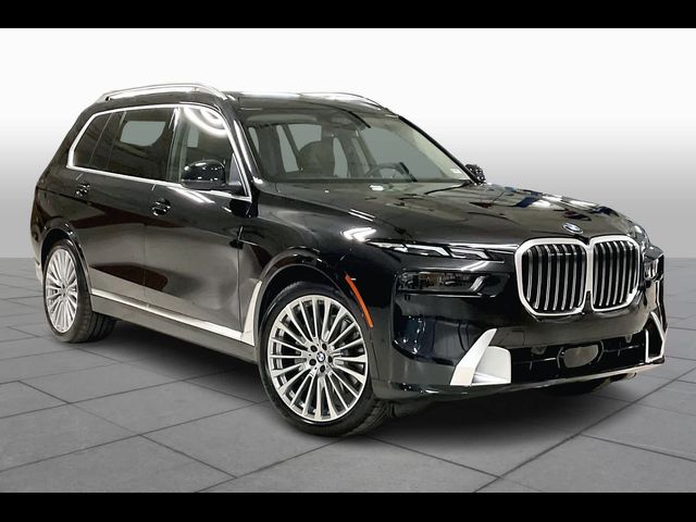 2025 BMW X7 xDrive40i