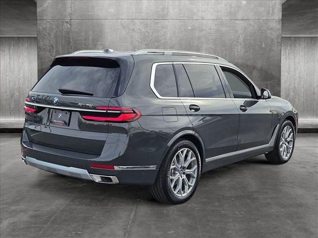 2025 BMW X7 xDrive40i