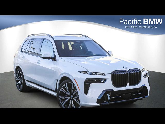 2025 BMW X7 xDrive40i