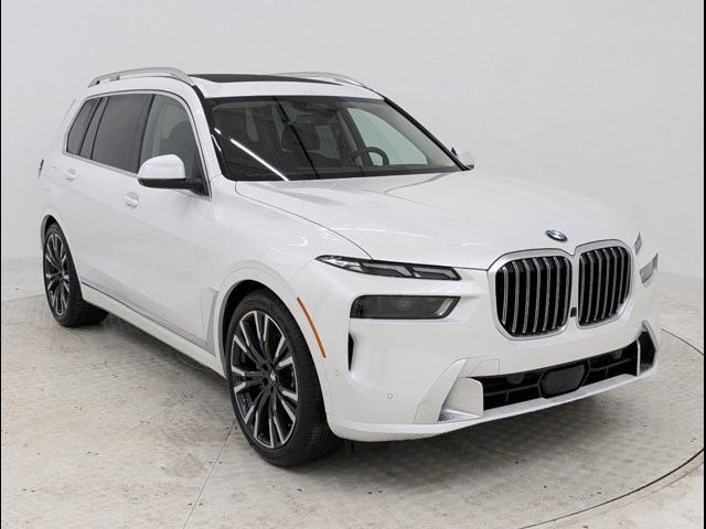 2025 BMW X7 xDrive40i