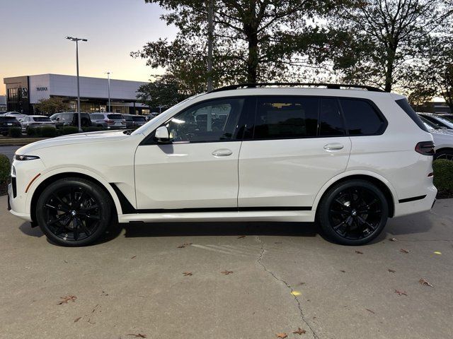 2025 BMW X7 xDrive40i