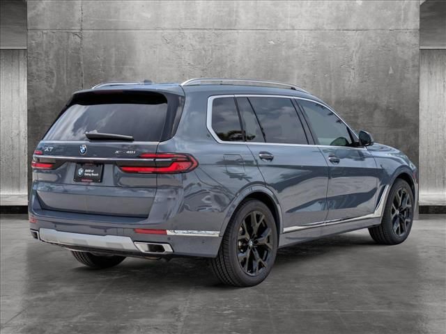 2025 BMW X7 xDrive40i