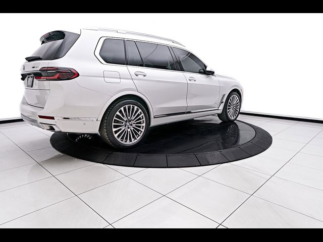 2025 BMW X7 xDrive40i