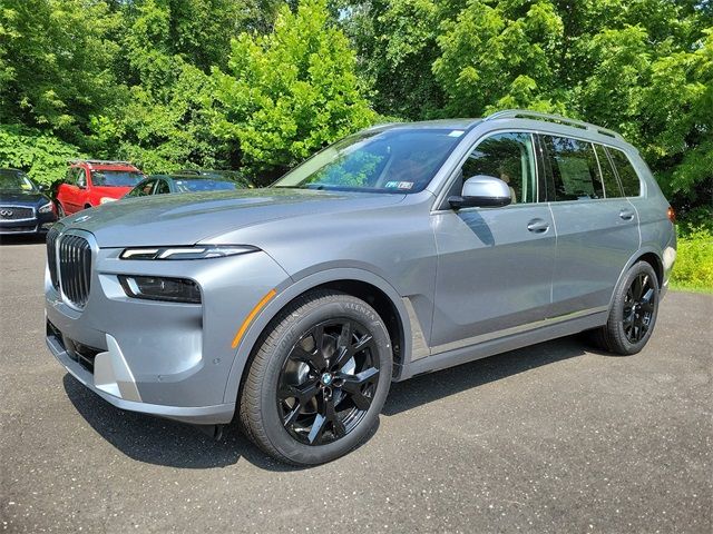 2025 BMW X7 xDrive40i