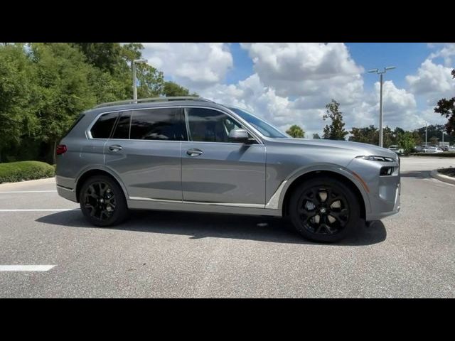 2025 BMW X7 xDrive40i