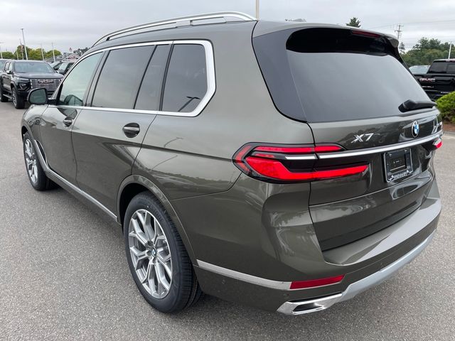 2025 BMW X7 xDrive40i