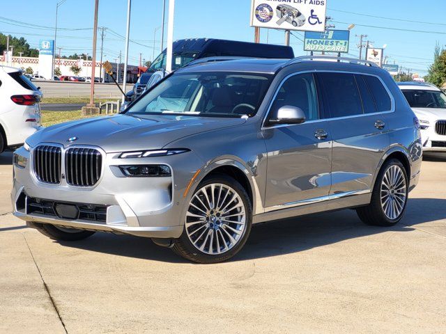 2025 BMW X7 xDrive40i