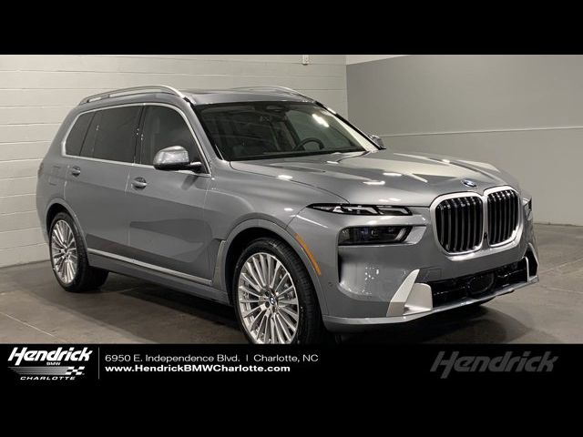 2025 BMW X7 xDrive40i