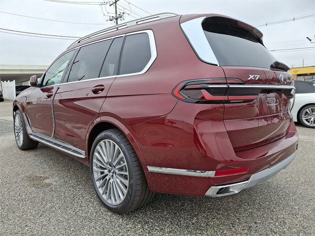 2025 BMW X7 xDrive40i