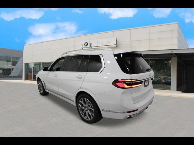 2025 BMW X7 xDrive40i