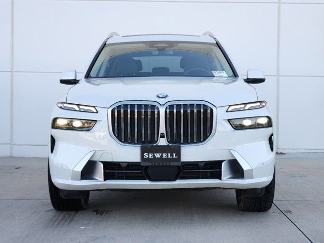 2025 BMW X7 xDrive40i