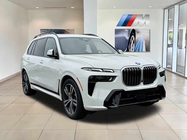 2025 BMW X7 xDrive40i